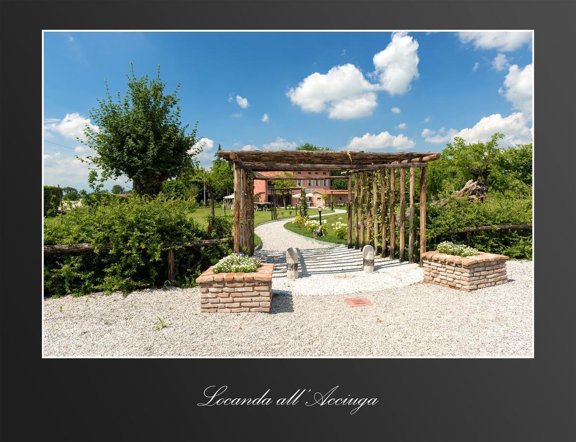 Locanda Acciuga Mm Piazzola sul Brenta Luaran gambar