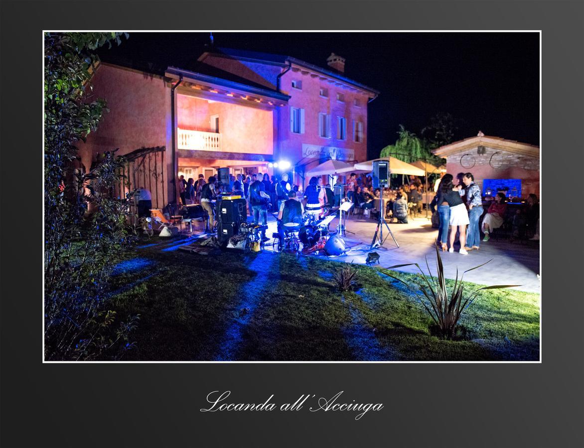 Locanda Acciuga Mm Piazzola sul Brenta Luaran gambar